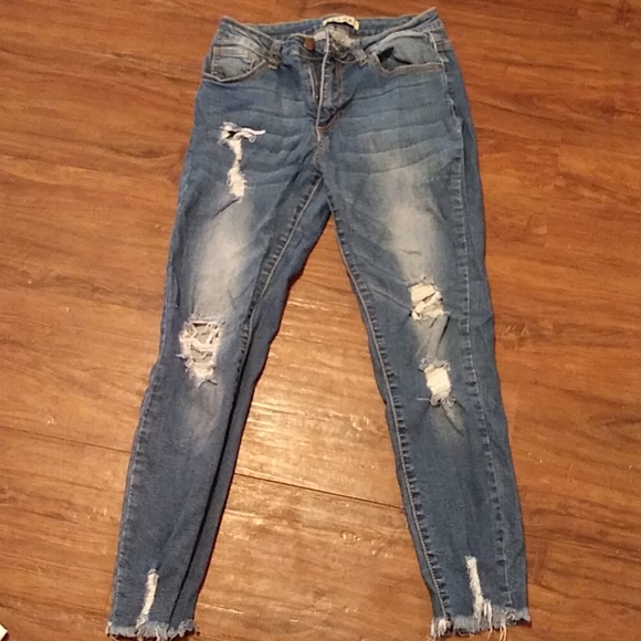 Jeans - Picture 1 of 2